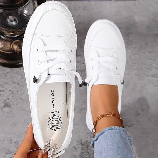 Quinn | Women’s Lace Up Casual Sneakers