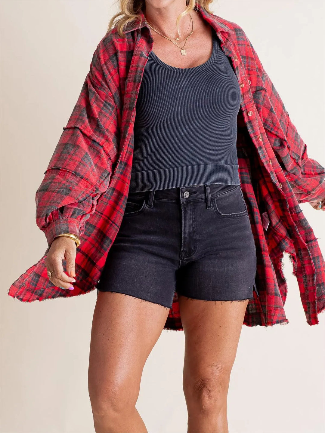 WOMEN'S RAW EDGE OVERSIZED SHIRT JACKET WITH POCKETS