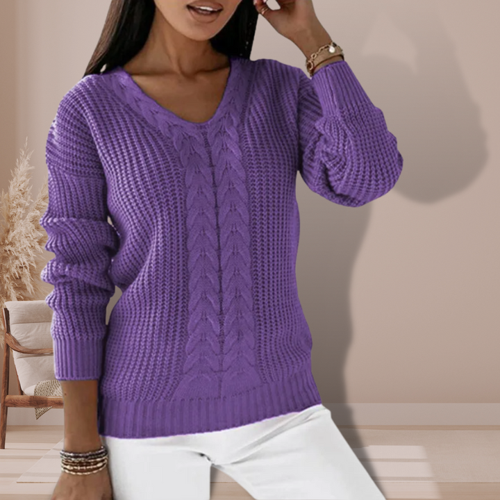 Ellah - Cable sweater with V-neckline