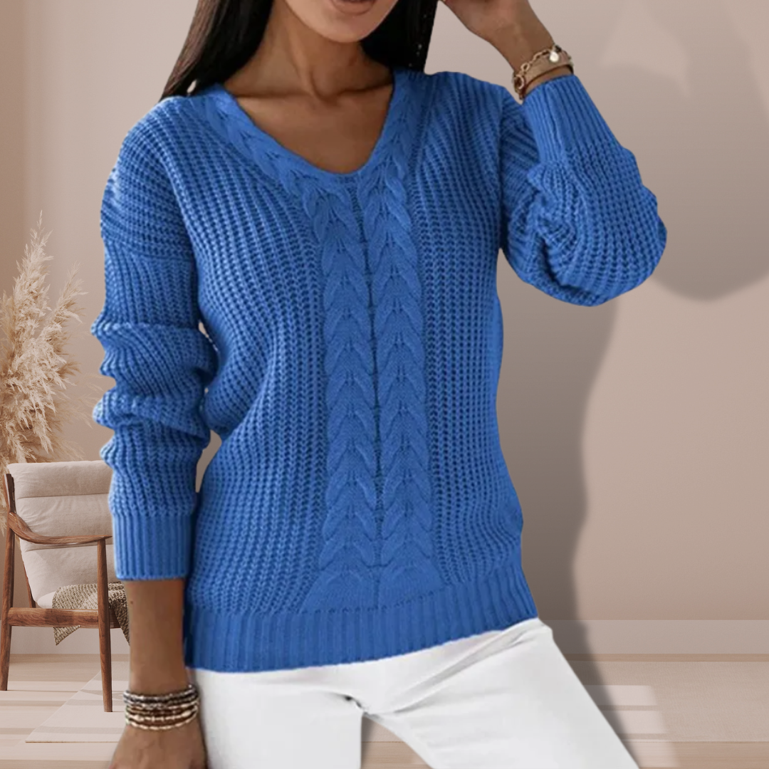 Ellah - Cable sweater with V-neckline