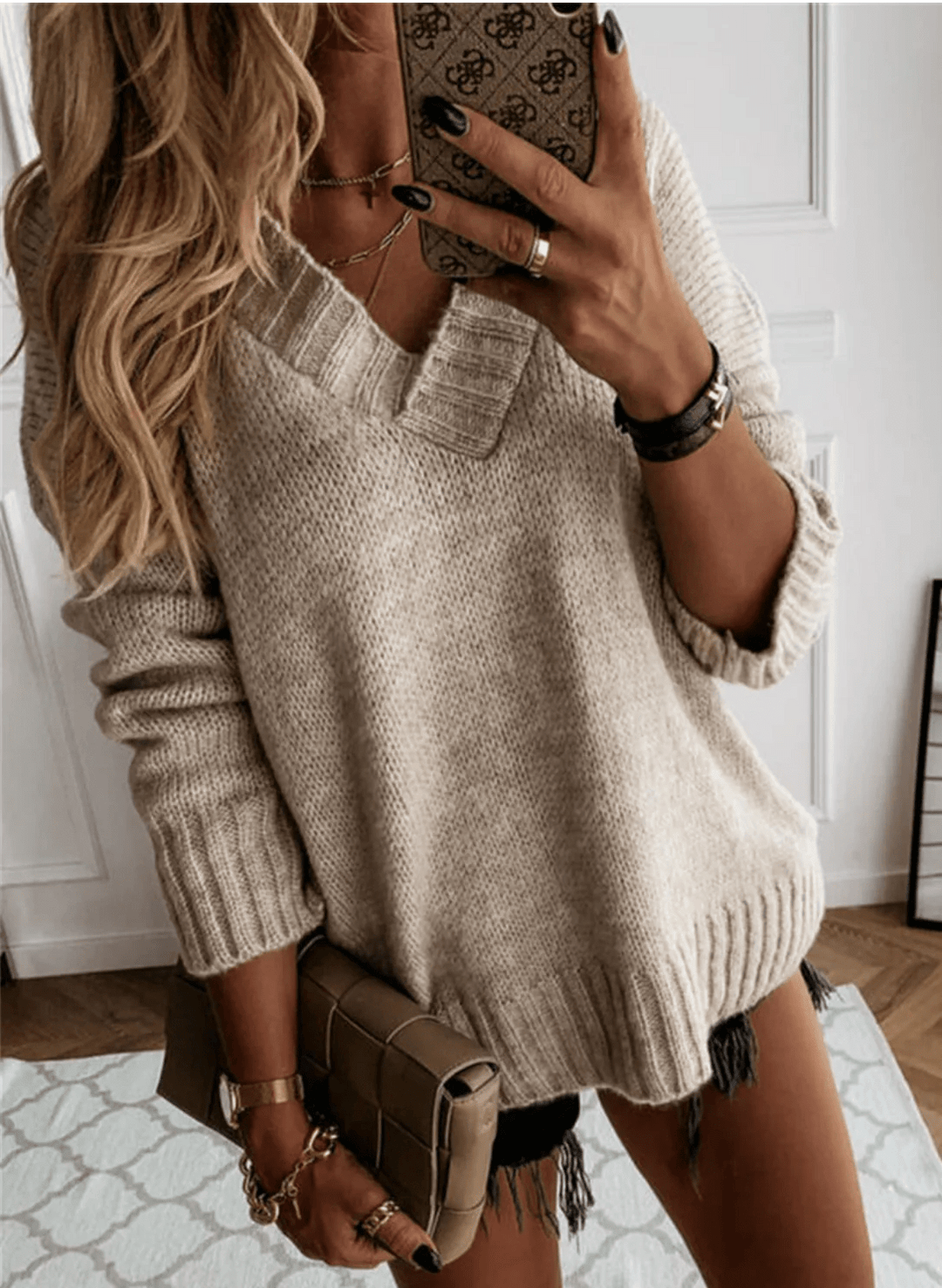 Aria | Relaxed Fit V - Neck Knit Sweater - Sweater - MOOD Melbourne