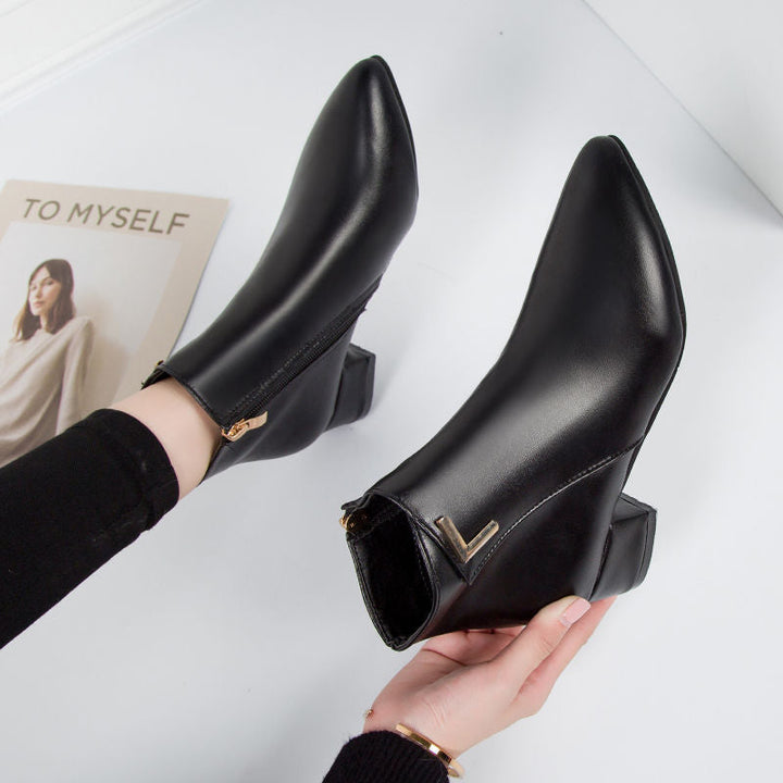 Valeria | Elegant Pointed Ankle Boots