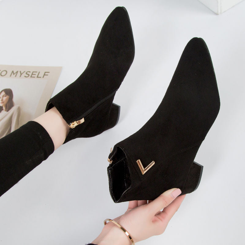 Valeria | Elegant Pointed Ankle Boots